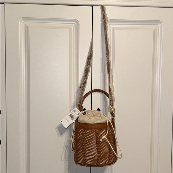 Mango Woven Lattice Bucket Bag Shoulder Crossbody - Picture 4 of 5